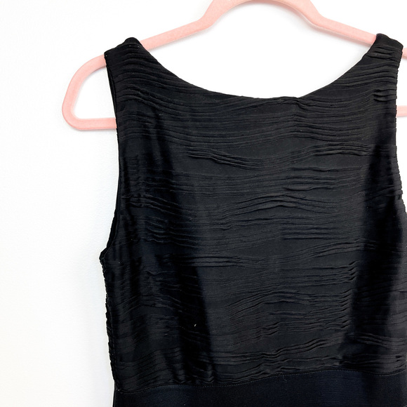 H&M Form Fitting Black Dress Mid Length - Picture 8 of 8